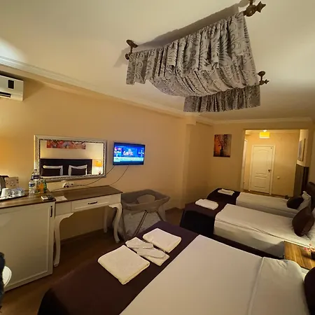 Srf Boutique Hotel 3*